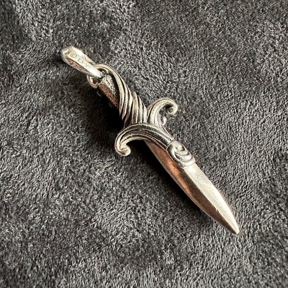 David Yurman Waves Dagger Amulet Pendant w/ Black Diamonds - 44mm - Picture 6 of 12